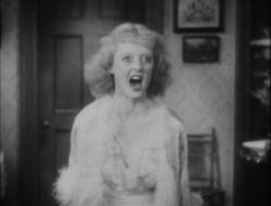 As the shrewish Mildred in Of Human Bondage (1934), Davis was acclaimed for her dramatic performance.