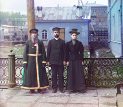 Three generations of a Russian family, c.1910