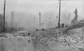 Great Baltimore Fire of 1904, looking West from Pratt and Gay Streets.