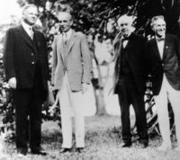 Edison celebrates his 82nd birthday with President Herbert Hoover, Henry Ford, and Harvey Firestone. Ft. Myers, Florida, February 11, 1929.