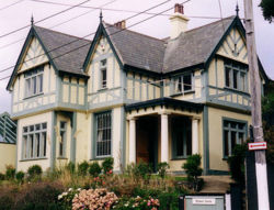 Pinner House, Dunedin: a perfect example of the "English Cottage" style which Petre popularised at the beginning of the 20th century.