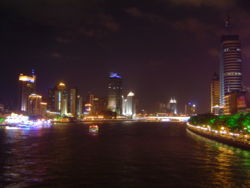 Pearl River at night