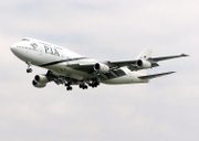 Pakistan International Airlines (PIA) 747-300 on final approach to London Heathrow Airport