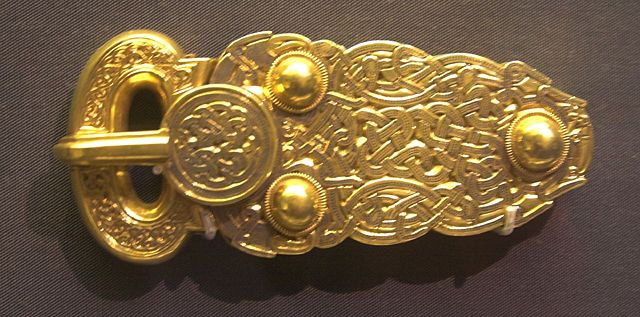 Image:Sutton.Hoo.Belt.Buckle.RobRoy.jpg