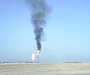 Darkhuien oil field behind Abadan.