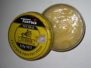 An open can of dubbin