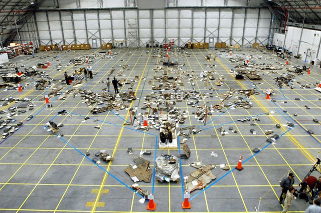 Image:STS-107-Debris KSC Hangar.jpg