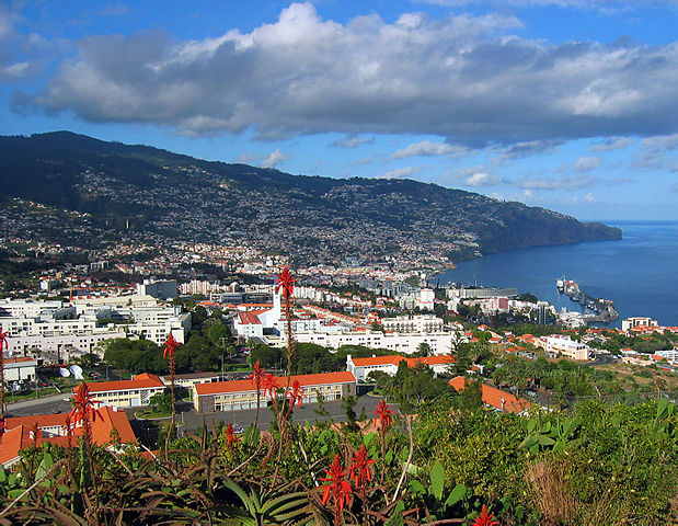 Image:Funchal Pico da Cruz.jpg