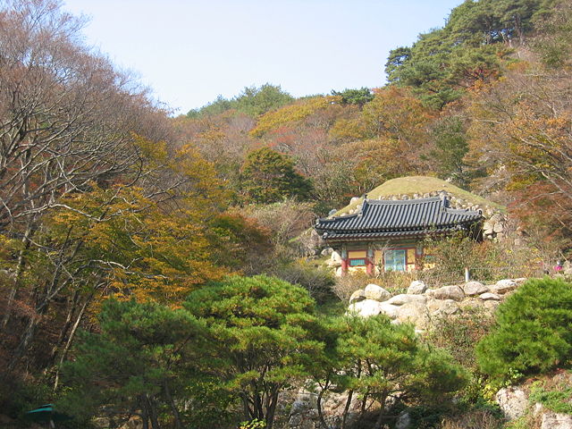 Image:Korea-Gyeongju-Seokguram-13.jpg