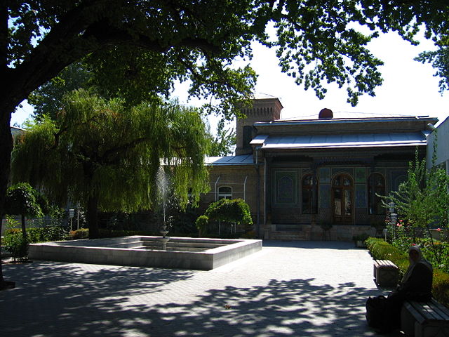 Image:Tashkent museum of applied arts.jpg