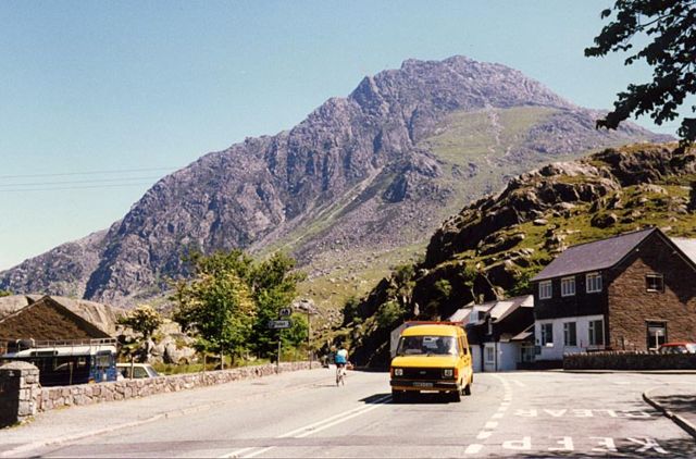 Image:Nwales.tryfan.750pix.jpg