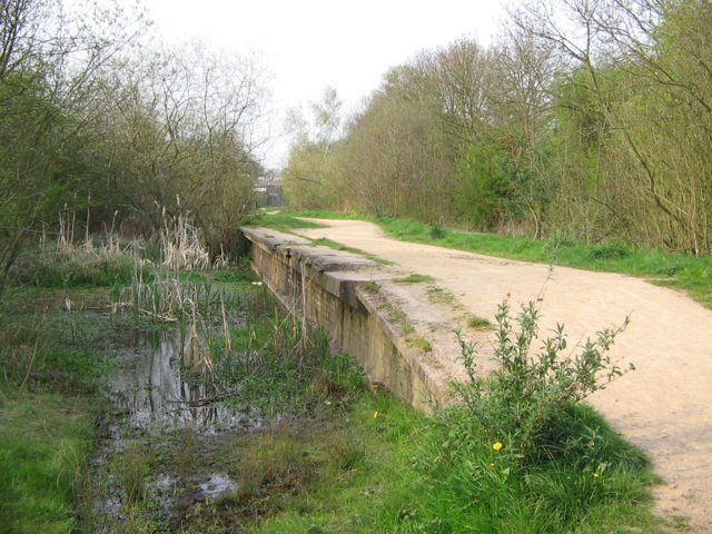 Image:Rugby Central station remains2.jpg