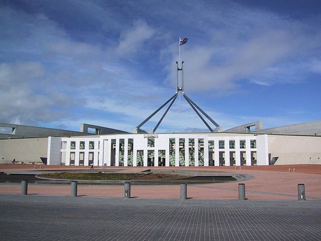 Image:NewParliamentHouseInCanberra.jpg