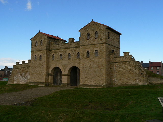 Image:Arbeia Roman Fort reconstructed gateway.jpg