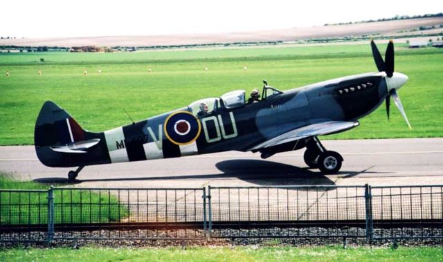 Image:SpitfireDuxford2JM.jpg