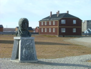 Amundsen monument in Ny-�lesund, Svalbard, Norway