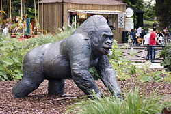 A bronze statue of Guy commemorates him in Barclay Court.