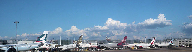 Image:Aircraft at LHR T3-2.JPG