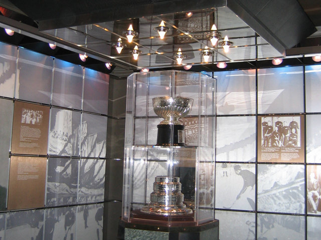 Image:Hhof vault.jpg