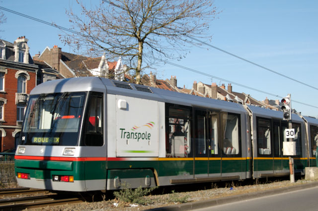 Image:Le tramway � Marcq-en-Baroeul 13.jpg