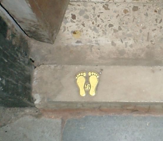 Image:Swastika doorstep.jpg