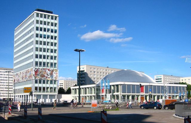 Image:Berlin - Haus des Lehrers & BCC.jpg