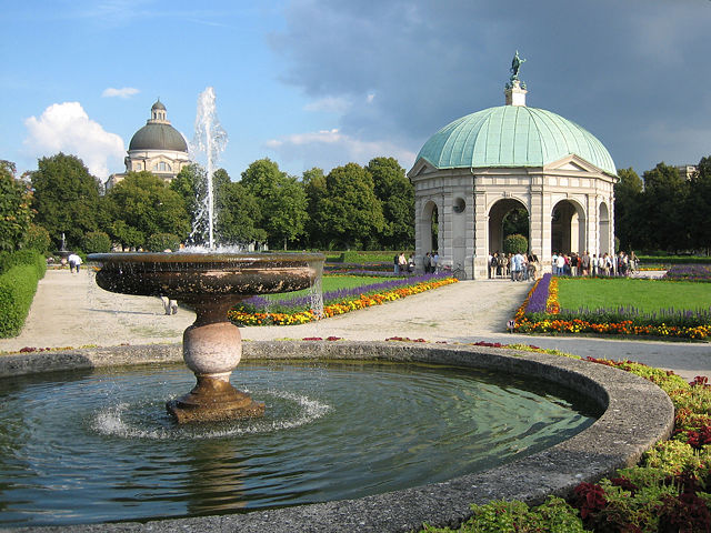 Image:M�nchen Hofgartentempel.jpg