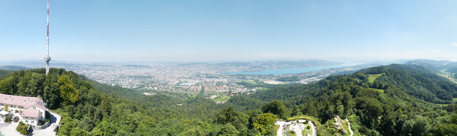 The view of Z�rich from the Uetliberg.