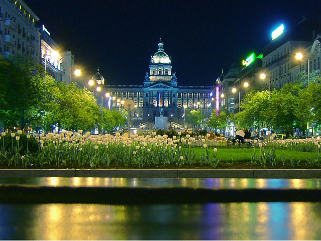 Image:Wenceslas Square.jpg