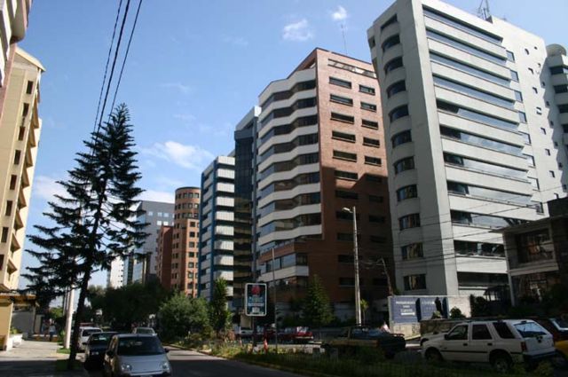 Image:Calles de Quito.jpg