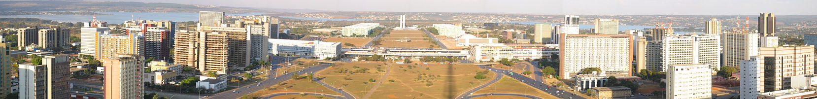 Panoramic picture of Bras�lia from the TV tower.