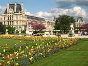 View of Mus�e du Louvre from Jardin des Tuileries