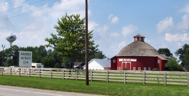 Image:Nappanee-indiana-amish-acres.jpg