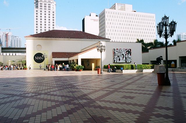 Image:Miami Art Museum.jpg