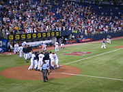 Home run for Twins first baseman Justin Morneau, Hubert H. Humphrey Metrodome