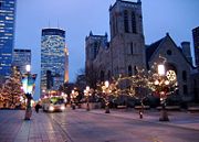 Westminster Presbyterian Church (right). The Minneapolis Foundation is located in the IDS Center (center left).