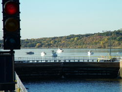 Lock and Dam No. 2, Hastings, MN (2006)