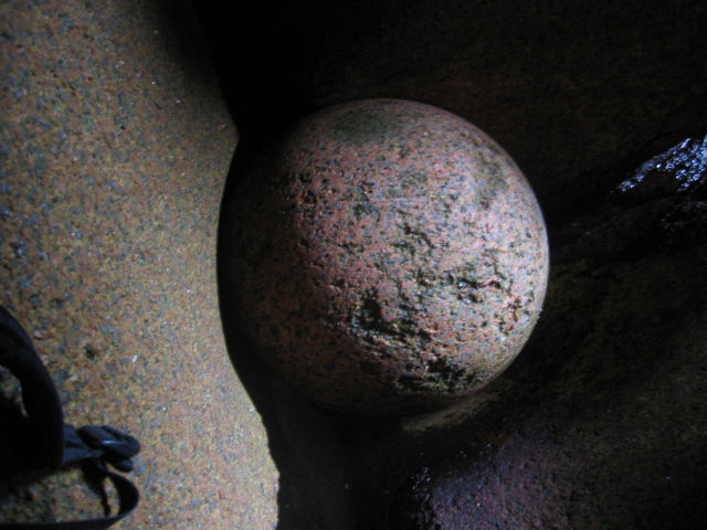 Image:Tregastel Brittany France Curious Stone.jpg