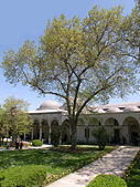 Topkapı Palace Garden.jpg