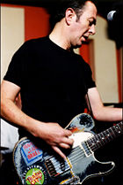 401px-Joe Strummer Live.jpg