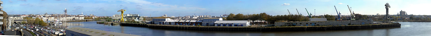  A panoramic view of Nantes (Butte Saint Anne)..