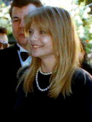 Michelle Pfeiffer1990.jpg