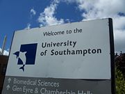 University of Southampton Welcome Sign, 2008.JPG