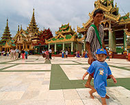 Shvedagon Pagoda3.jpg