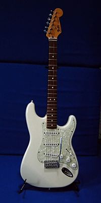 Fender strat.jpg