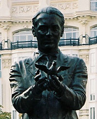 Lorca CloseUp.jpg