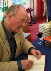 Philip Pullman 2005-04-16.png