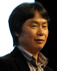 Shigeru Miyamoto at GDC 2007 (cropped).png