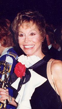 Mary Tyler Moore 1993.jpg