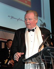 Jon Voight 20061212173130.jpg